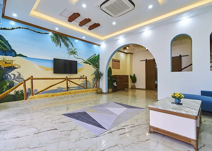 La Lumiere Harbor House 2* Hạ Long