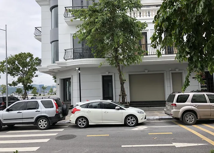 La Lumiere Harbor House 2* Hạ Long