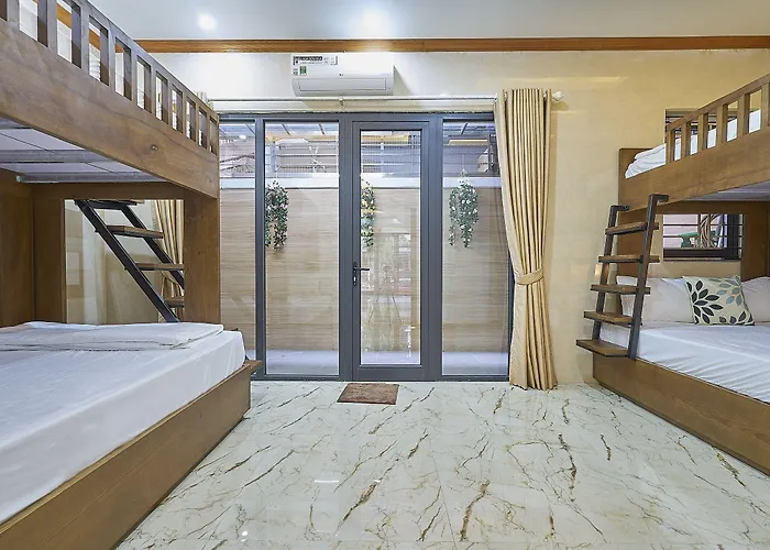 La Lumiere Harbor House 2* Hạ Long
